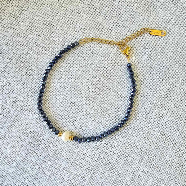 Gold Pearl Blue Gems Bead Bracelet